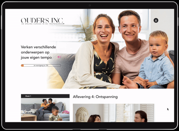 Animated preview of Ouders Inc website being scrolled